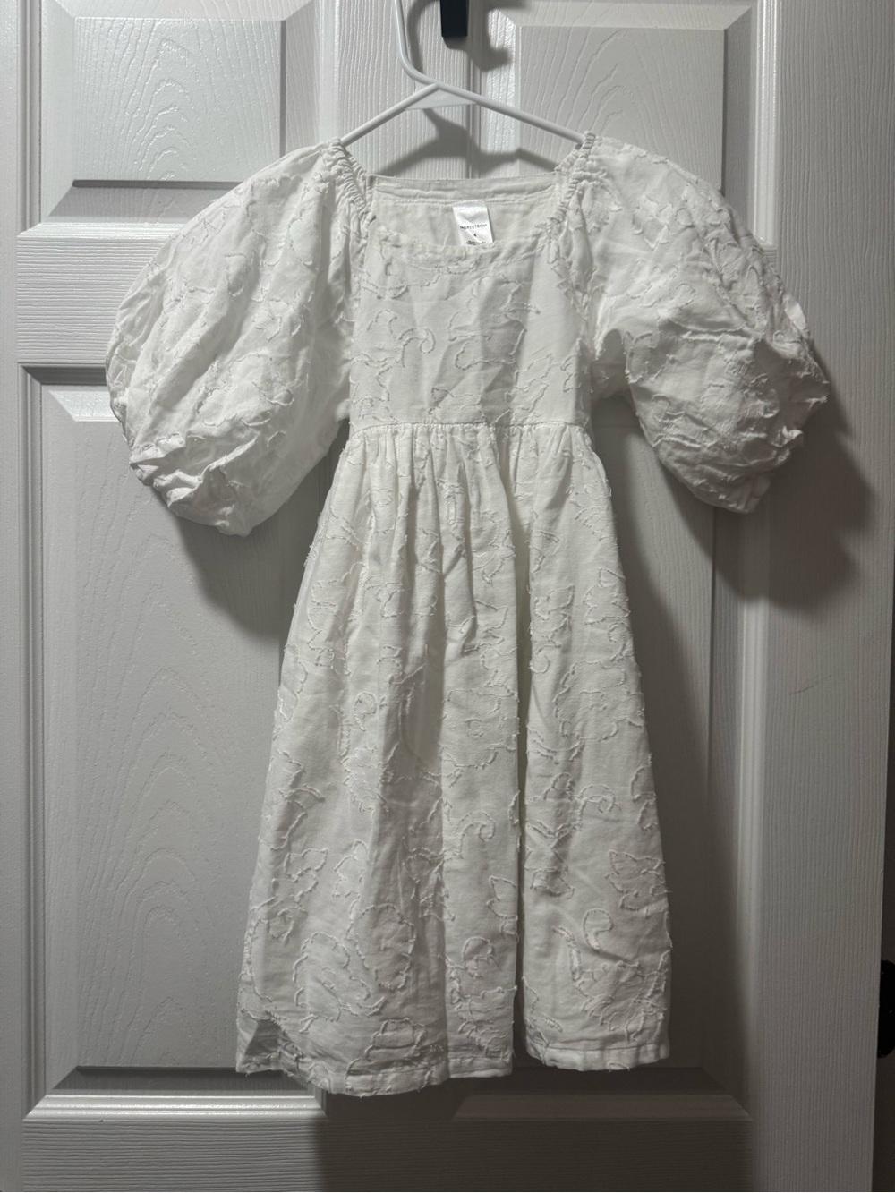 Nordstrom White Eyelet Puff-Sleeve Dress for Girls